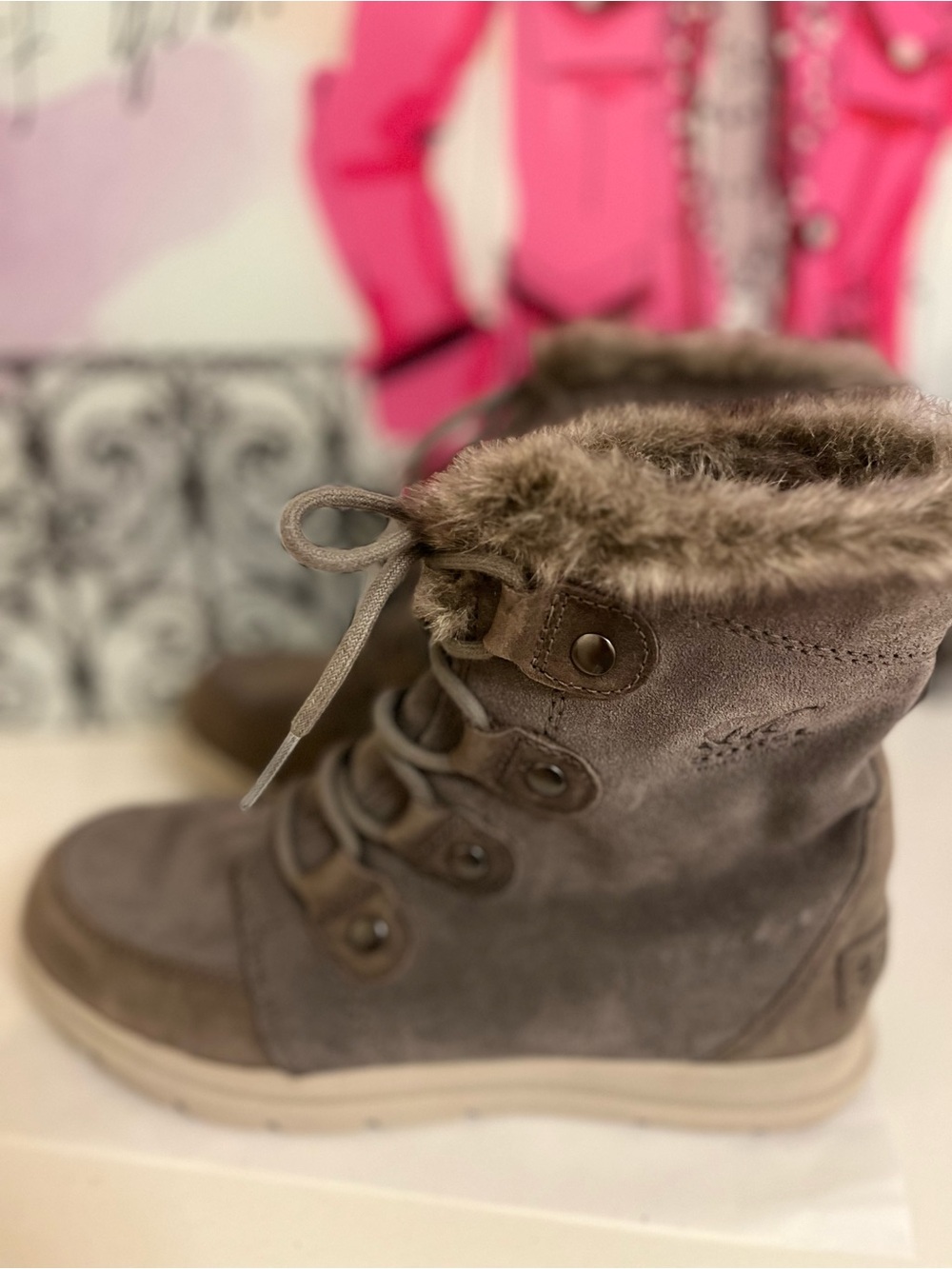 Sorel Women’s Gray Suede Lace-Up Faux Fur Mid-Calf Boots - Size 9